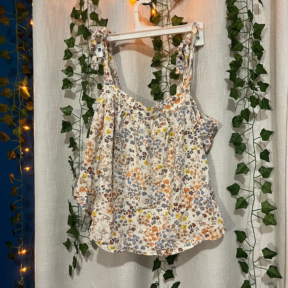 Floral Sleeveless Women's Top